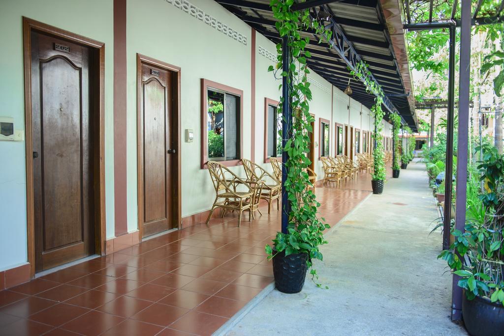 Zana Beach Guesthouse Sihanoukville Ngoại thất bức ảnh
