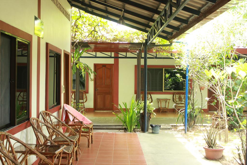 Zana Beach Guesthouse Sihanoukville Ngoại thất bức ảnh