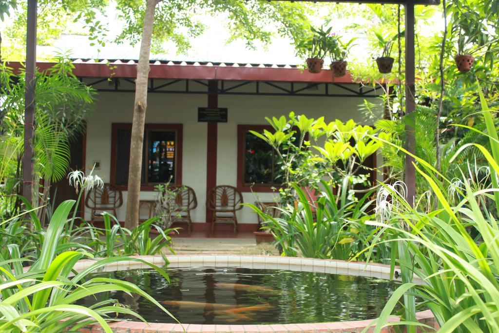 Zana Beach Guesthouse Sihanoukville Ngoại thất bức ảnh