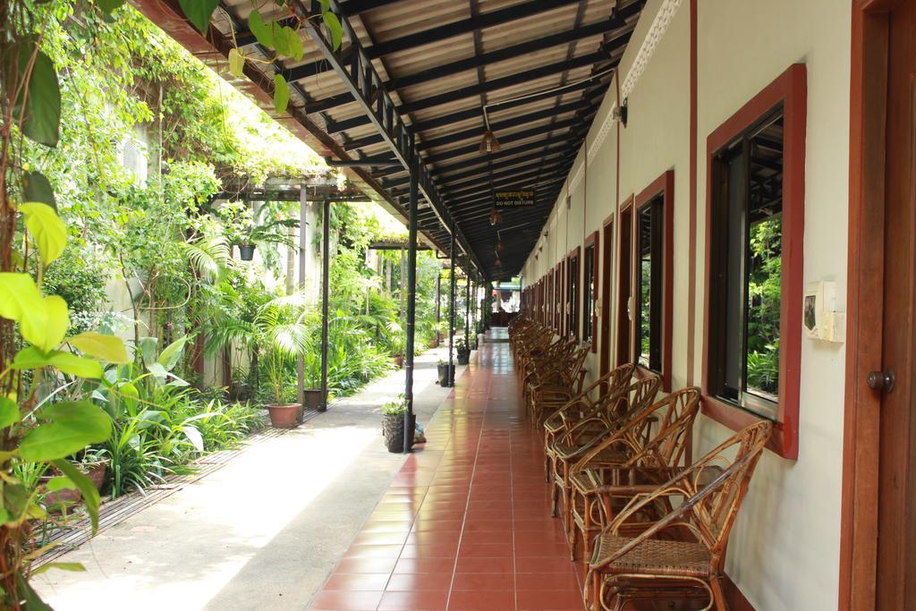 Zana Beach Guesthouse Sihanoukville Ngoại thất bức ảnh