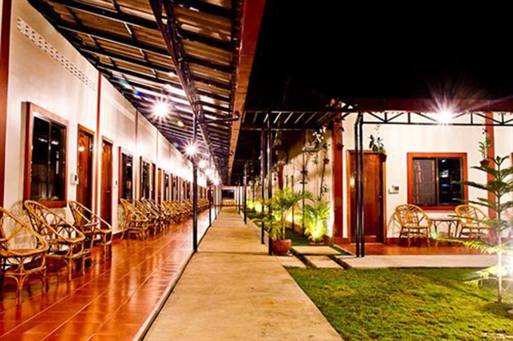 Zana Beach Guesthouse Sihanoukville Ngoại thất bức ảnh