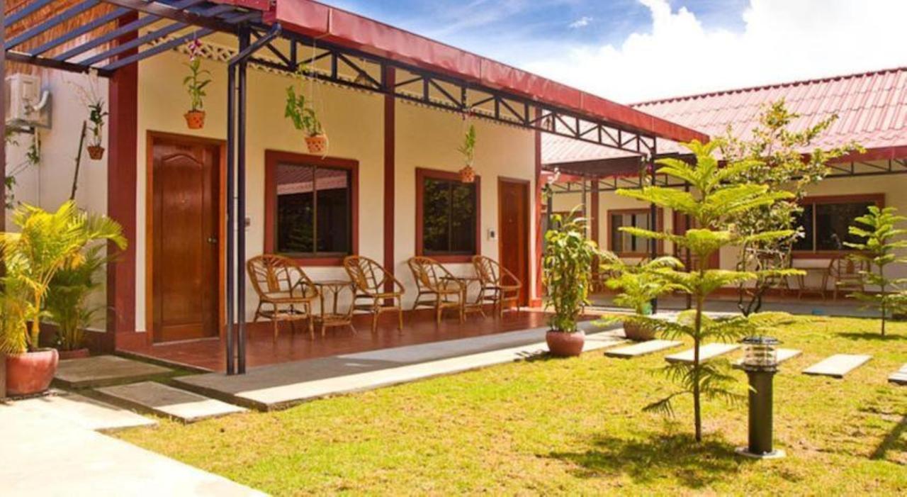 Zana Beach Guesthouse Sihanoukville Ngoại thất bức ảnh